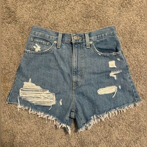 W27 LEVIS high waisted mom shorts